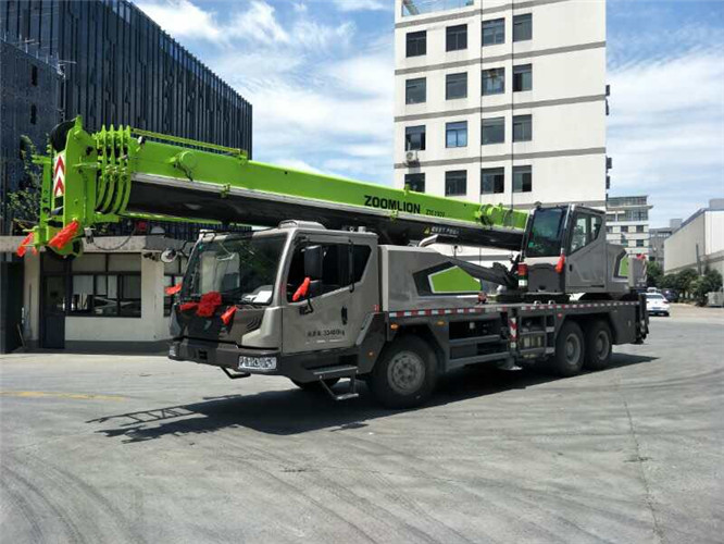 临城县跨街广告牌的高空安装注意事项