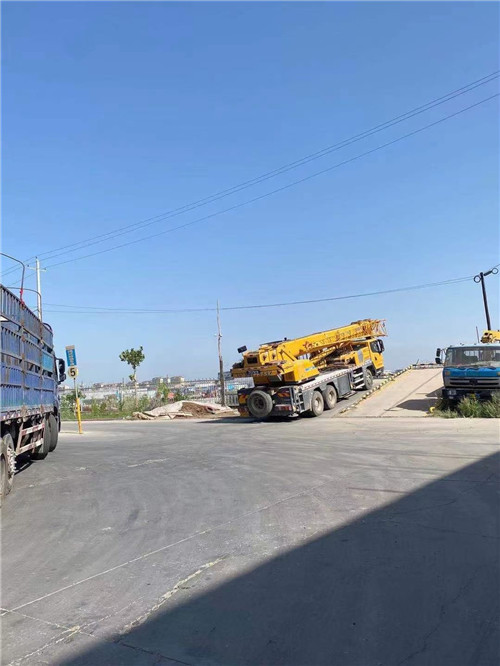 临城县25吨吊车的租赁价格大概是多少？